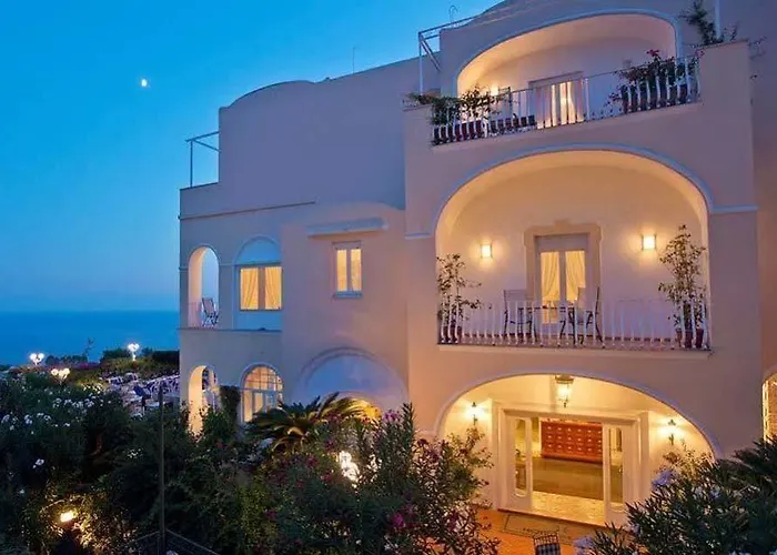 酒店 Sina Flora 4*