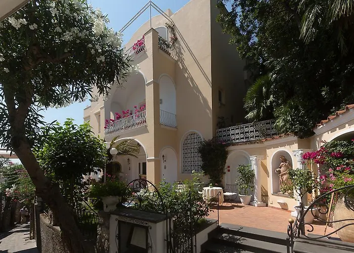 Sina Flora 4* 卡普里