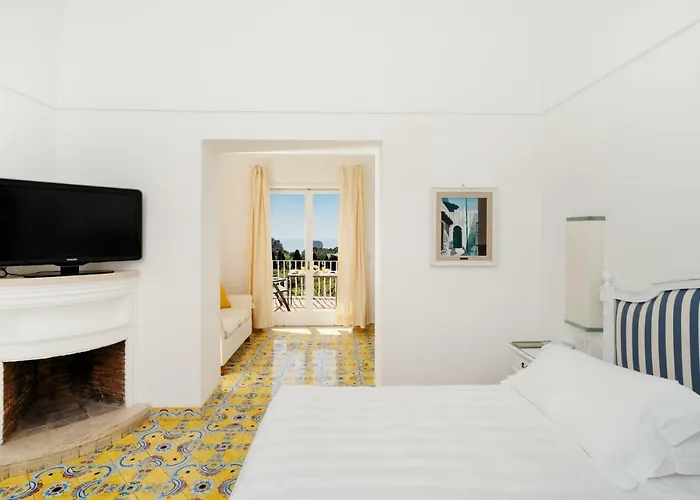 Sina Flora 4* 卡普里