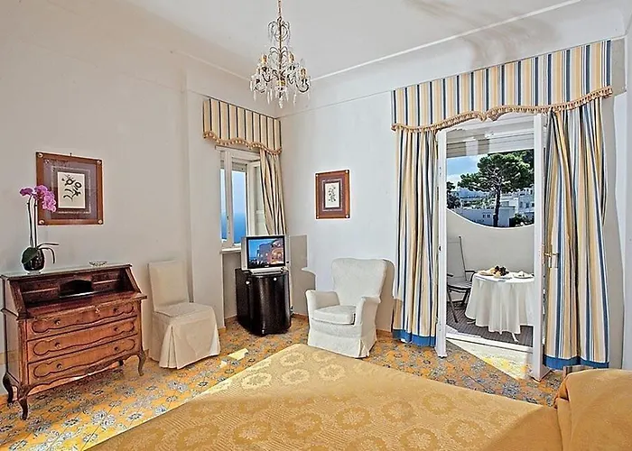 Sina Flora 4* 卡普里