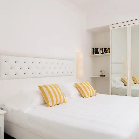 Sina Flora Hotel