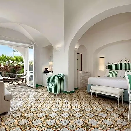 Hotel Sina Flora 4*