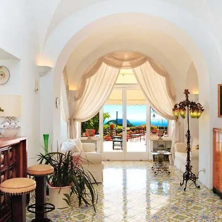 Sina Flora Отель 4*