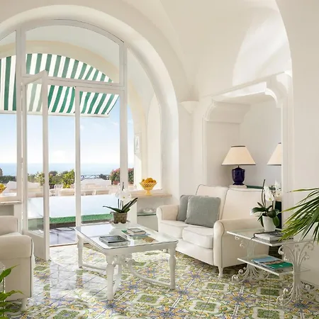 Sina Flora Hotel 4*